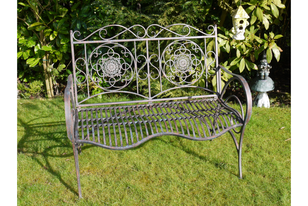 Vintage Style Garden Bench Obrien